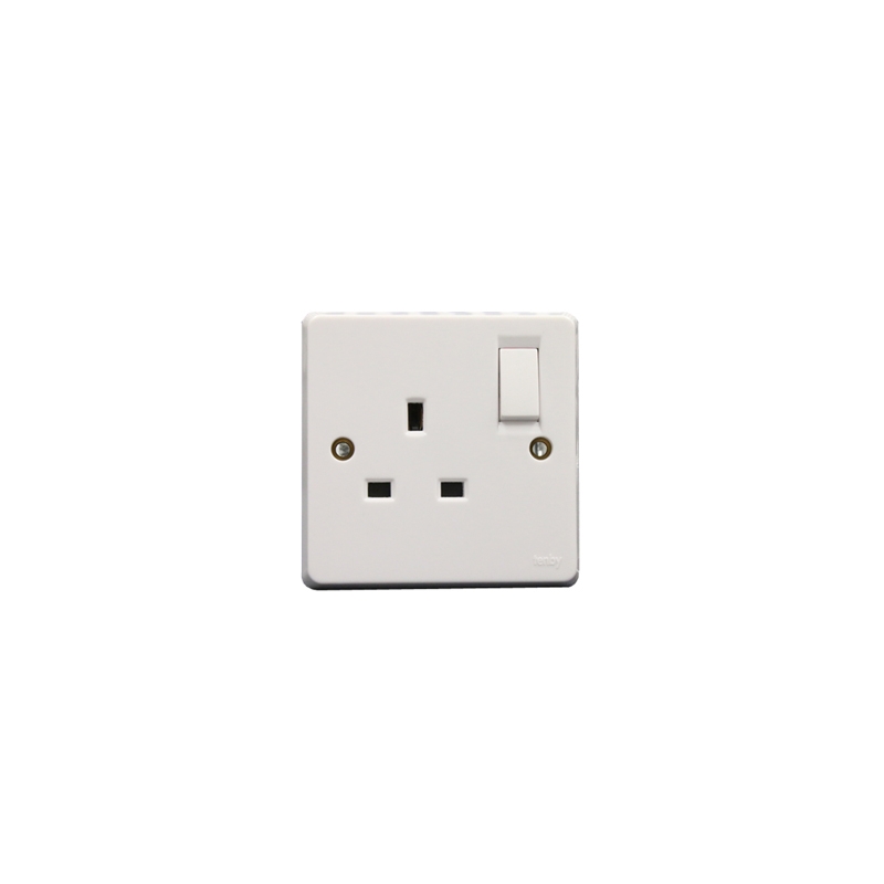 TENBY 13A  SINGLE SOCKET